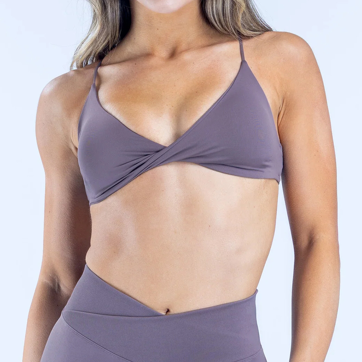 Vision Twist Front Sports Bra  - Quick Dry Underwear のレビューと価格